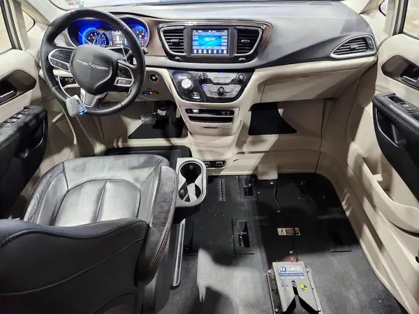 2C4RC1BGXKR732398 2019 CHRYSLER PACIFICA - Image 8