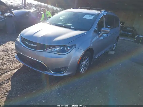 2C4RC1BGXLR125614 2020 CHRYSLER PACIFICA - Image 2