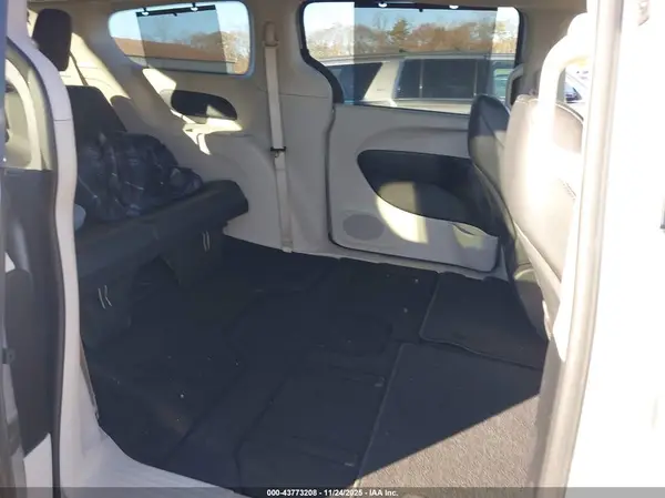 2C4RC1BGXLR125614 2020 CHRYSLER PACIFICA - Image 8