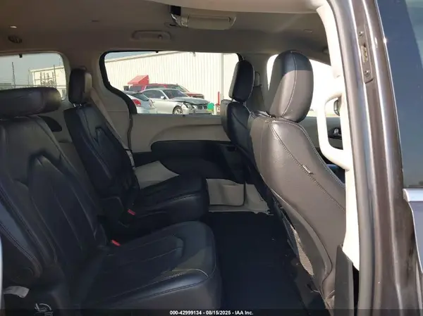 2C4RC1BGXLR137665 2020 CHRYSLER PACIFICA - Image 8
