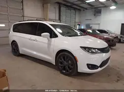 2C4RC1BGXLR232582 2020 CHRYSLER PACIFICA
