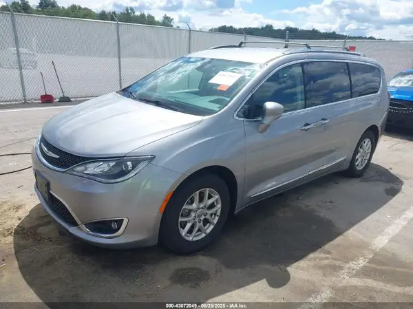 2C4RC1BGXLR279367 2020 CHRYSLER PACIFICA - Image 2