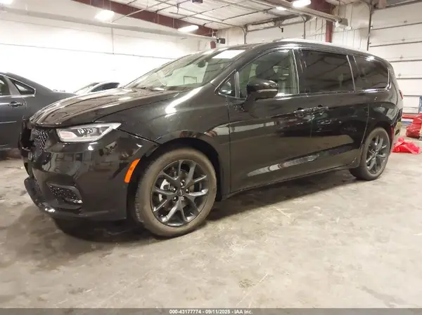2C4RC1BGXMR561624 2021 CHRYSLER PACIFICA - Image 2