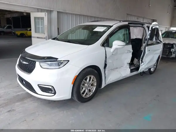 2C4RC1BGXMR584613 2021 CHRYSLER PACIFICA - Image 2