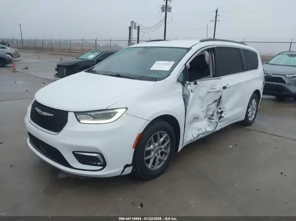2C4RC1BGXNR11563 2022 CHRYSLER PACIFICA - Image 2