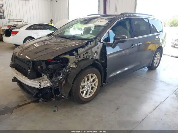 2C4RC1BGXNR116933 2022 CHRYSLER PACIFICA - Image 2