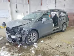 2C4RC1BGXNR125891 2022 CHRYSLER PACIFICA