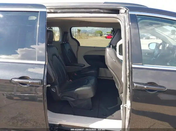 2C4RC1BGXNR151939 2022 CHRYSLER PACIFICA - Image 8