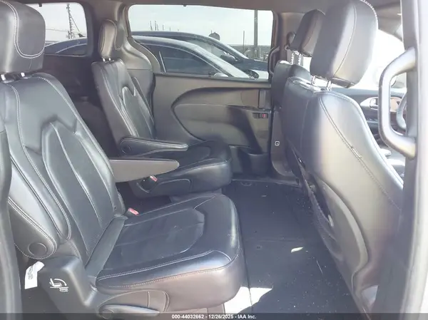 2C4RC1BGXNR179482 2022 CHRYSLER PACIFICA - Image 8