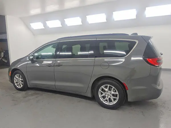 2C4RC1BGXNR197156 2022 CHRYSLER PACIFICA - Image 2