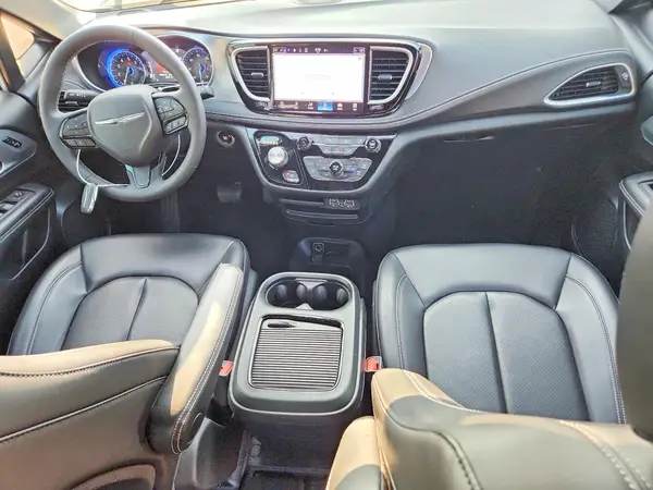 2C4RC1BGXPR505770 2023 CHRYSLER PACIFICA - Image 8