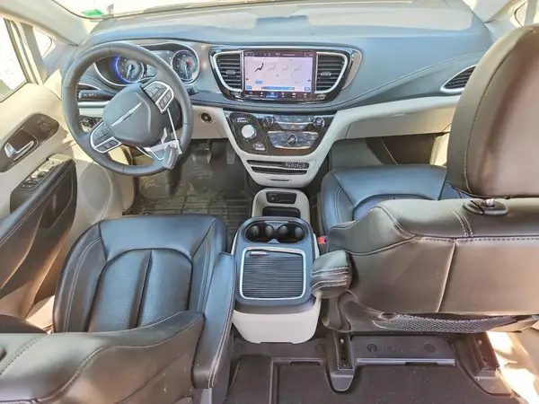2C4RC1BGXPR506899 2023 CHRYSLER PACIFICA - Image 8