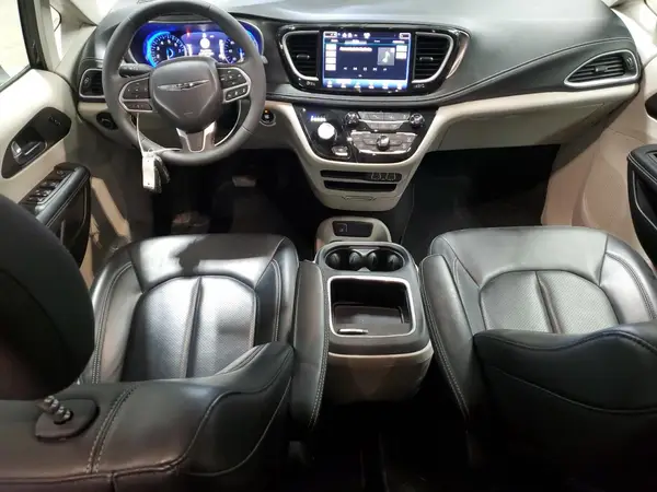 2C4RC1BGXPR508393 2023 CHRYSLER PACIFICA - Image 8