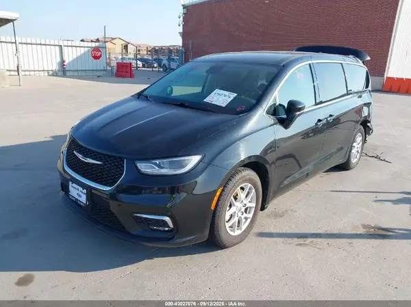 2C4RC1BGXPR510936 2023 CHRYSLER PACIFICA - Image 2
