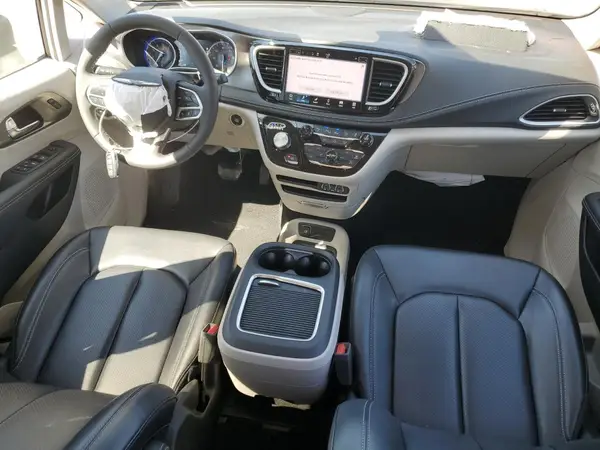 2C4RC1BGXPR513318 2023 CHRYSLER PACIFICA - Image 8