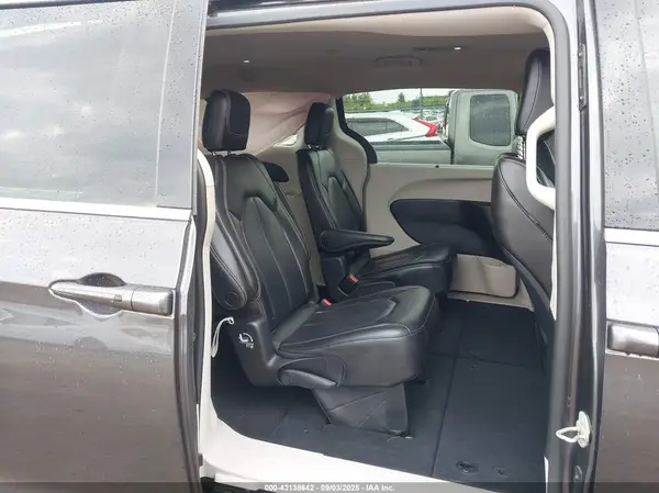 2C4RC1BGXPR514694 2023 CHRYSLER PACIFICA - Image 8