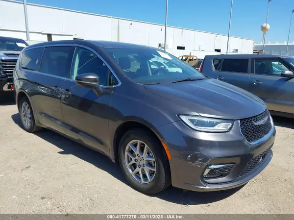 2C4RC1BGXPR530636 2023 CHRYSLER PACIFICA - Image 1