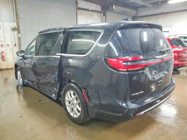 2C4RC1BGXPR536002 2023 CHRYSLER PACIFICA - Image 2