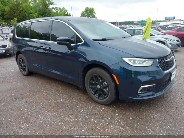 2C4RC1BGXPR536596 2023 CHRYSLER PACIFICA - Image 1
