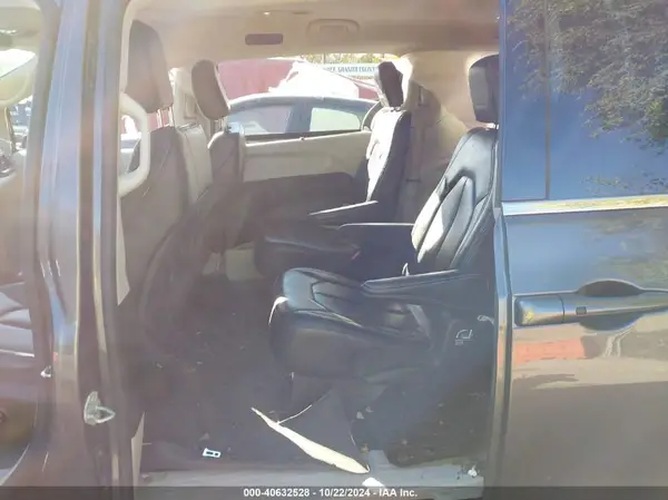 2C4RC1BGXPR539501 2023 CHRYSLER PACIFICA - Image 8