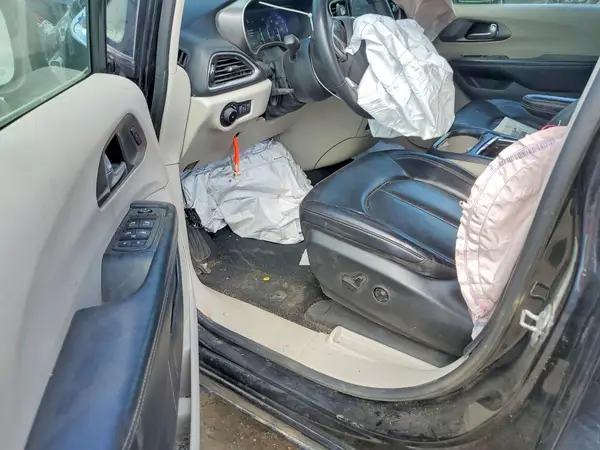 2C4RC1BGXPR552717 2023 CHRYSLER PACIFICA - Image 8