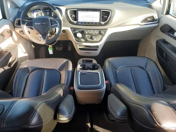 2C4RC1BGXPR571817 2023 CHRYSLER PACIFICA - Image 8