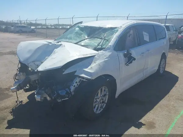 2C4RC1BGXPR572322 2023 CHRYSLER PACIFICA - Image 2