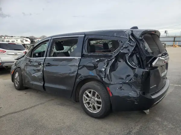 2C4RC1BGXPR593817 2023 CHRYSLER PACIFICA - Image 2
