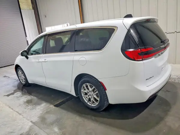 2C4RC1BGXPR613239 2023 CHRYSLER PACIFICA - Image 2