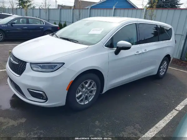 2C4RC1BGXPR624970 2023 CHRYSLER PACIFICA - Image 2