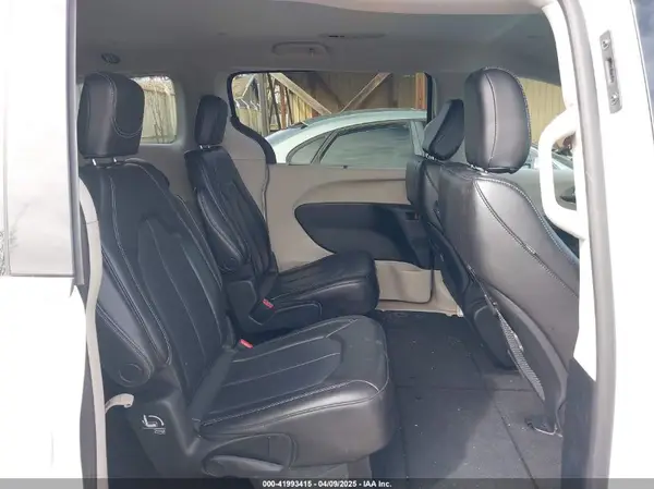 2C4RC1BGXPR624970 2023 CHRYSLER PACIFICA - Image 8