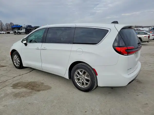 2C4RC1BGXPR625021 2023 CHRYSLER PACIFICA - Image 2