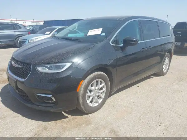 2C4RC1BGXPR627545 2023 CHRYSLER PACIFICA - Image 2