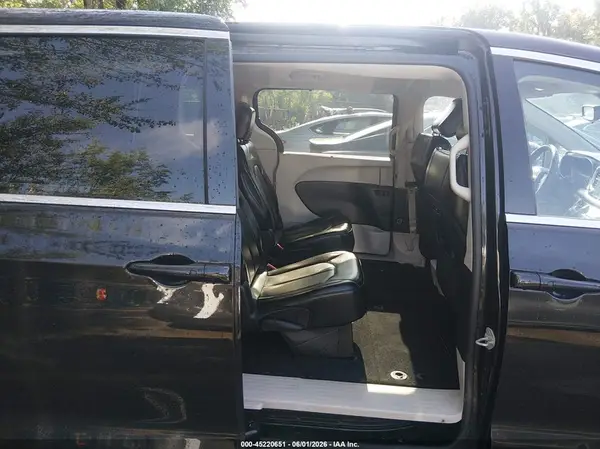 2C4RC1BGXPR628078 2023 CHRYSLER PACIFICA - Image 8