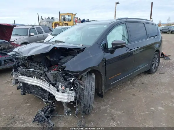 2C4RC1BGXRR102455 2024 CHRYSLER PACIFICA - Image 2