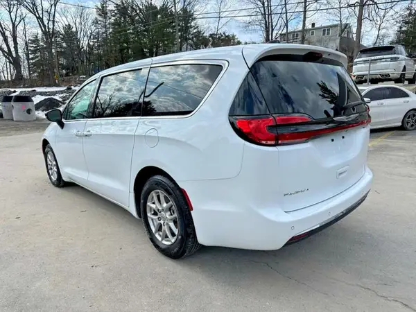 2C4RC1BGXRR116274 2024 CHRYSLER PACIFICA - Image 2