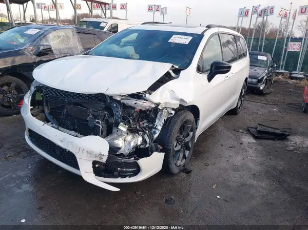 2C4RC1BGXRR117294 2024 CHRYSLER PACIFICA - Image 2