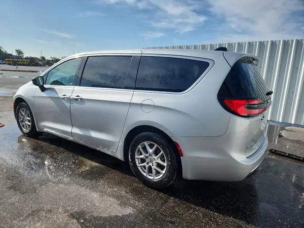 2C4RC1BGXRR143667 2024 CHRYSLER PACIFICA - Image 2