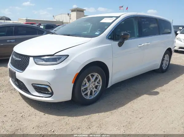 2C4RC1BGXRR145550 2024 CHRYSLER PACIFICA - Image 2