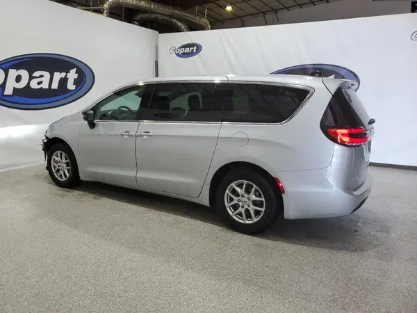2C4RC1BGXRR147024 2024 CHRYSLER PACIFICA - Image 2