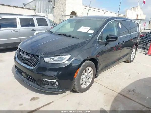 2C4RC1BGXRR148836 2024 CHRYSLER PACIFICA - Image 2