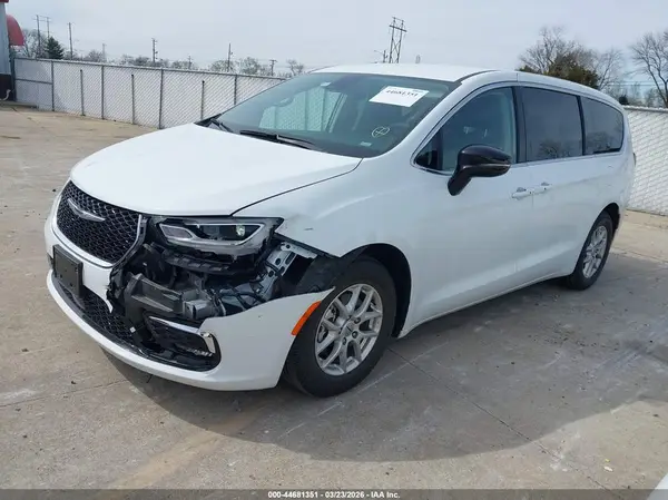 2C4RC1BGXRR165698 2024 CHRYSLER PACIFICA - Image 2