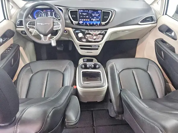 2C4RC1BGXRR176166 2024 CHRYSLER PACIFICA - Image 8