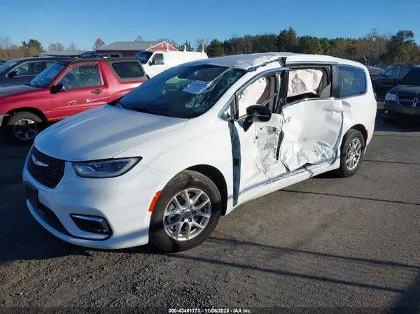 2C4RC1BGXRR190150 2024 CHRYSLER PACIFICA - Image 2