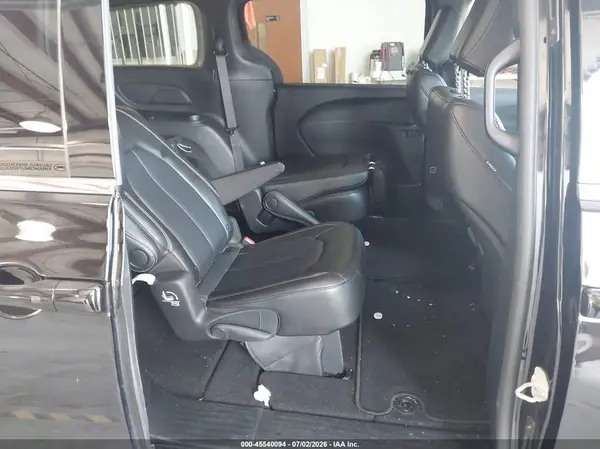 2C4RC1BGXSR509939 2025 CHRYSLER PACIFICA - Image 8