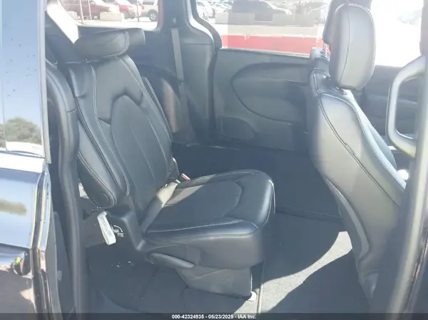 2C4RC1BGXSR530726 2025 CHRYSLER PACIFICA - Image 8