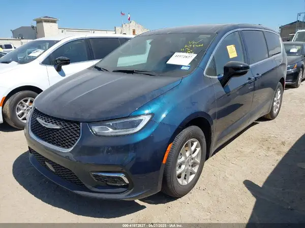 2C4RC1BGXSR541757 2025 CHRYSLER PACIFICA - Image 2