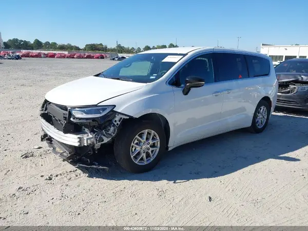 2C4RC1BGXSR551351 2025 CHRYSLER PACIFICA - Image 2