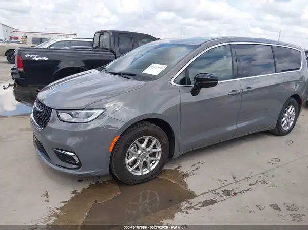 2C4RC1BGXSR554718 2025 CHRYSLER PACIFICA - Image 2