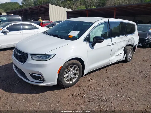2C4RC1BGXSR578498 2025 CHRYSLER PACIFICA - Image 2